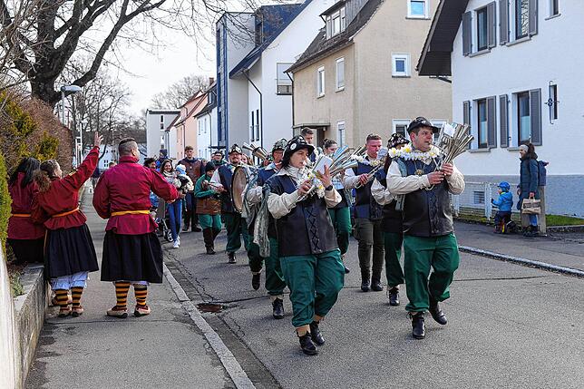 Bild 17: Närrisches Treiben in kleinerem Rahmen am Fischbacher Samstag