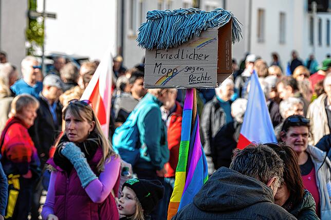 Bild 36: Bilder von der Kundgebung für Demokratie und Toleranz in Friedrichshafen
