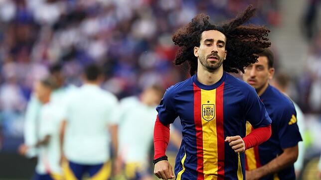 Marc Cucurella ist in Stuttgart ausgepfiffen worden.