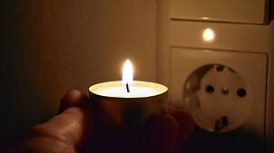 Was tun, wenn der Strom ausfällt? Zumindest das Rathaus soll im Ernstfall handlungsfähig bleiben – durch den Einsatz einer ...