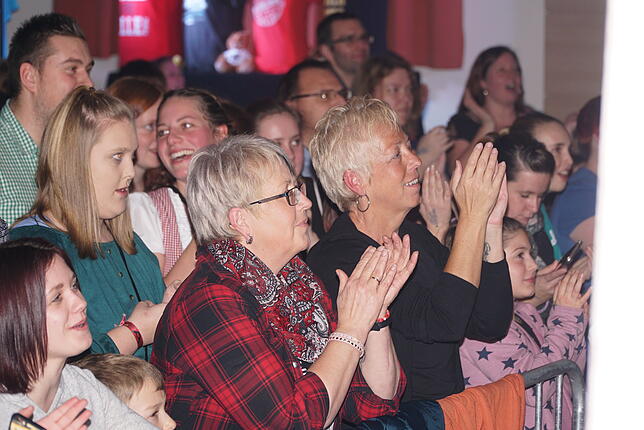 Bild 27: Mit Polonaisen und Ballermann-Feeling durch den Saal &ndash; Bilder der Dorfrocker in Löffingen