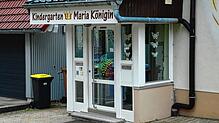 Ein Elternbrief der Kindergartenleitung des katholischen Kindergartens Maria Königin in Tennenbronn über die Einrichtung eines ...