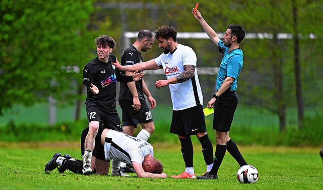Bild 11: FC Wittlingen besiegt SG FC Wehr/Brennet mit 2:0 im Pokal-Viertelfinale – und wir haben Fotos!