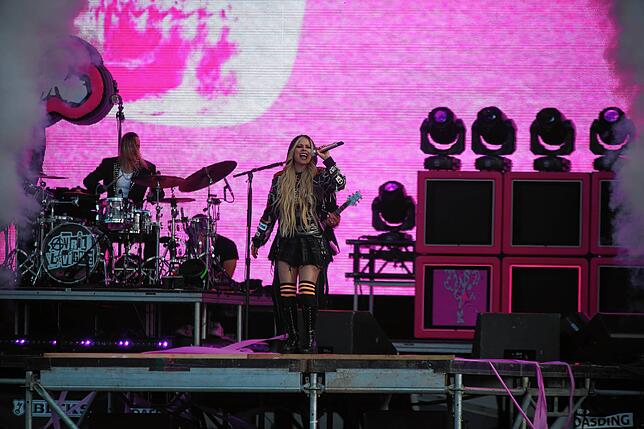 Bild 3: Southside 2024: Avril Lavigne sorgt für Gänsehaut bei ihren Fans
