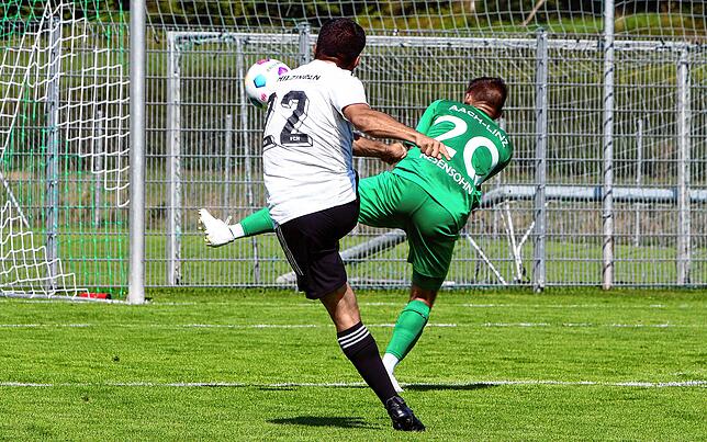 Bild 10: Die besten Bilder vom Duell zwischen dem TSV Aach-Linz und dem FC Hilzingen