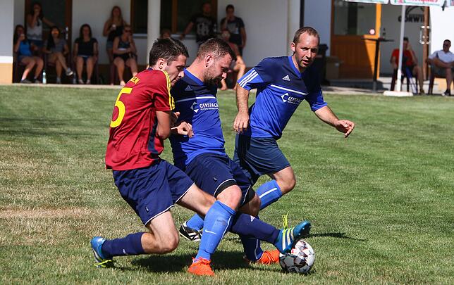 Bild 5: SV Görwihl besiegt den SV Luttingen im Pokal mit 5:2 &ndash; und wir haben Bilder!