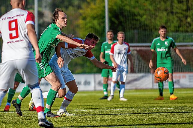 Bild 8: SV Waldhaus gewinnt bei der SG Weilheim/Gurtweil mit 2:1 &ndash; wir haben Bilder!