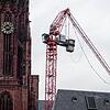 In Frankfurt krachte 2020 ein Kran in den Dom. Was muss zusammenkommen, dass so etwas passieren kann?