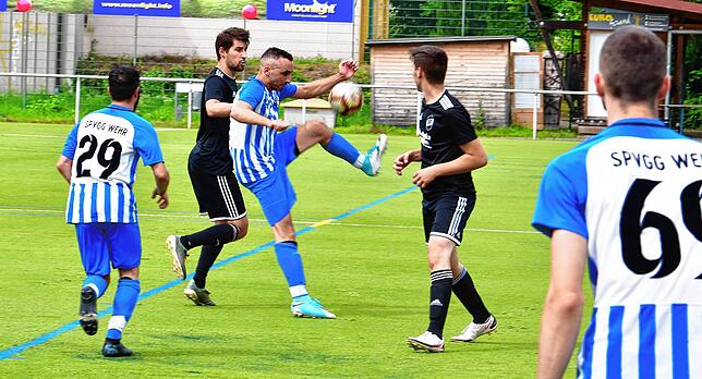 Bild 20: Spvgg. Wehr setzt sich bei der Qualifikation zum Rothaus-Bezirkspokal mit 2:0 gegen den FV Fahrnau durch &ndash; und wir haben Bilder!