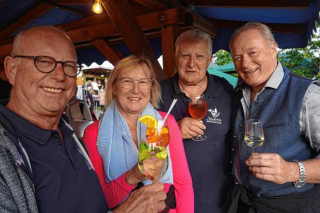 Bild 29: Dritter Tag vom Weinfest in Bermatingen: Auch am Sonntag waren zahlreiche Besucher vor Ort