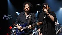 Die kalifornische Rockband Toto, im Bild Gitarrist Steve Lukather und Sänger Joseph Williams, gastiert am 18. Juli in Salem.