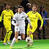 Hier kann der Villinger Nico Tadic (vorn) zwar zwei Gegenspieler des SV Oberachern abschütteln, doch am Ende hatten die Nullachter im ...