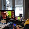Kommunikation mit Anja Nebel und ihrer zehnjährigen Tochter Josephine Rasch ist derzeit nur über WhatsApp-Videoanruf möglich. Beide ...