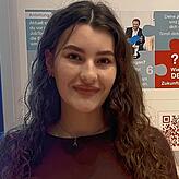 Hannah Böhler (18 Jahre) macht sich bereits vor dem Ende des Abiturs, Gedanken über ihre berufliche Zukunft.