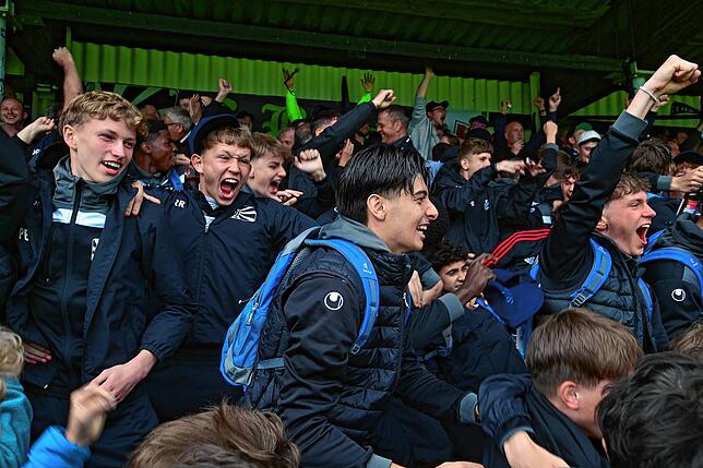 Bild 32: So feiern die Fans den Aufstieg des FC 08 Villingen