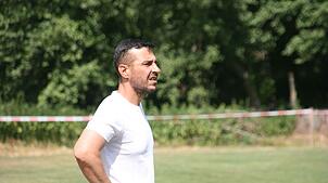 Trainer Enrique Blanco und die SG Wolterdingen-Tannheim unterliegen dem FC Gutmadingen mit 0:4.