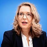 Claudia Kemfert, Deutsches Institut für Wirtschaftsforschung (DIW), in der Bundespressekonferenz.