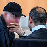 Ahmet S. war mit angeklagt in dem Prozess, er soll Sarahs Mann und dessen Bruder mit Waffen und Geld versorgt haben.