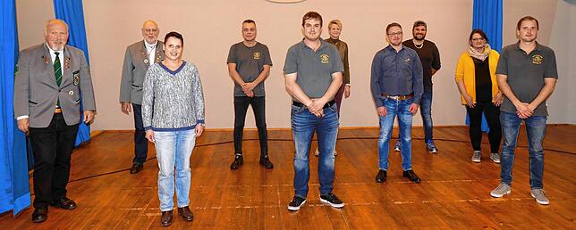 Sie lenken die Geschicke der Glashütter Sportschützen (von links): Reinhard Müller, Manfred Hahnke, Stefanie Straub, Karl-Heinz Schnell, ...