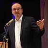Wohin des Wegs? OB Uli Burchardt (hier beim Unternehmerfrühstück im Konzil) will sich beim Sparkurs der Stadt Konstanz alles offen halten.