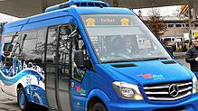 Drei dieser Rufbusse zirkulieren im Stadtverkehr Villingen-Schwenningen. Wer mitfahren will, muss sich vorab anmelden – so das Prinzip. ...