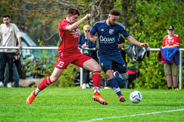 Bild 15: FC Schlüchttal gewinnt Spitzenspiel gegen SV Blau-Weiß Murg mit 2:1 &ndash; und wir haben Bilder!