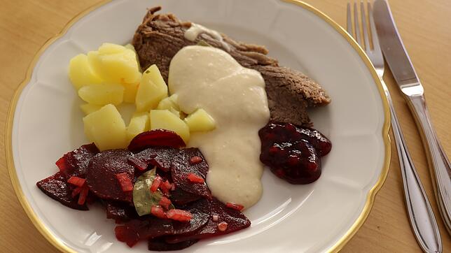 Appetitlich: Badisches Hochzeitsessen mit Brühkartoffeln und Rote-Bete-Salat.