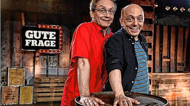 Wigald Boning und Bernhard Hoecker gastieren zum ersten Mal auf der Gloria-Bühne und beschließen am 31. Mai die laufende Saison.