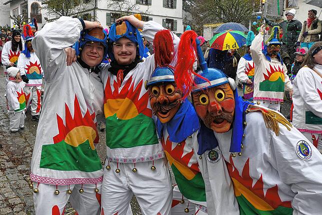 Gute Stimmung herrschte bei den Narren der Sunnelöscherzunft aus Mühlingen.