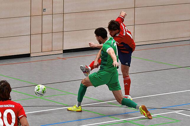 Bild 6: SC Niederhof/Binzgen unterliegt FC Freiburg-St. Georgen im Futsal-Halbfinale – und wir haben Fotos!