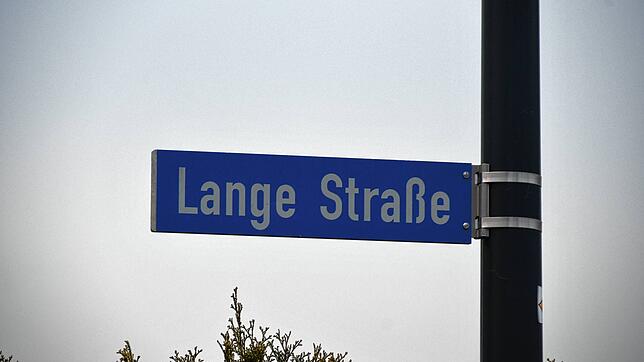 In einem Gebäude in der Langen Straße in Steißlingen starb kurz vor Weihnachten ein Mann durch Messerstiche. Nun ist die juristische ...