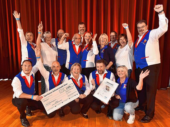 Endlich eine Steinfigur für den Glonki-Brunnen. Dafür gibt es 3000 Euro für die Glonki-Gilde Villingen.