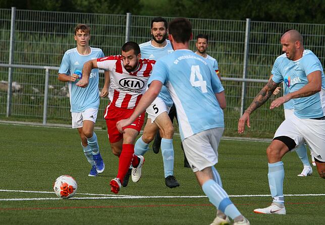 Bild 4: FC Tiengen 08 feiert 5:2-Pokalsieg beim SV Obersäckingen &ndash; und wir haben Bilder!