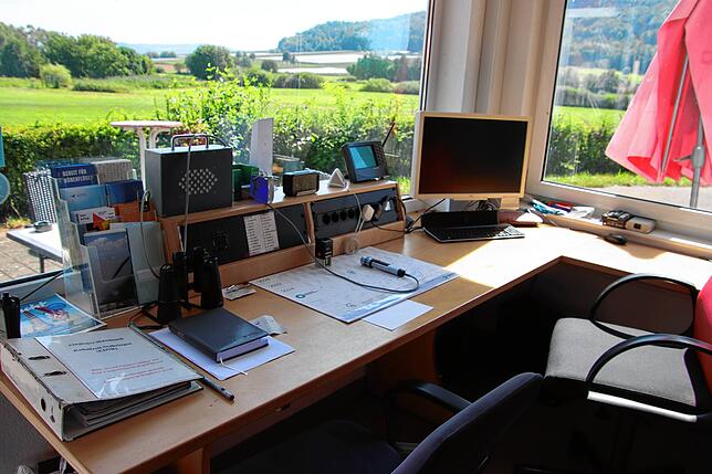 Das Büro der Flugleitung in Stahringen.
