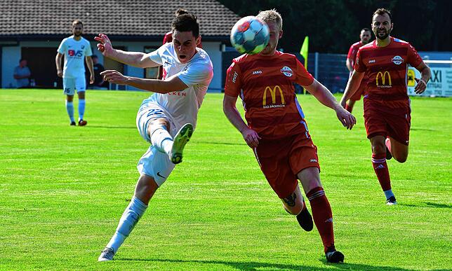 Bild 31: FC Erzingen bezwingt den FC Wallbach deutlich &ndash; und wir haben die Bilder!