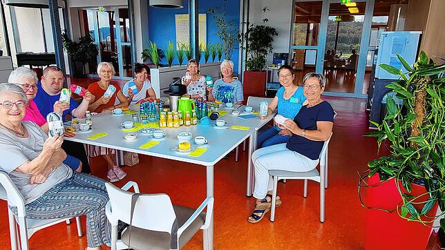 Getrud Ebner, Roswitha Schnurr, Anne Streule, Maria Thren, Maximilian Diefenbach, Silvia Diefenbach, Prisca Knoblauch und Brigitte ...