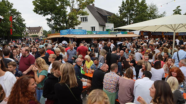 Das Wein- und Fischerfest 2022 im Reichenauer Yachthafen.