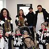 Der Nachwuchs begeistert in der SÜDKURIER-Redaktion: Leni, Laura, Tom und Paula (vorne, von links) machen eifrig mit beim ...