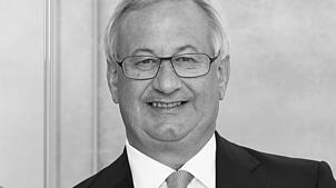 Gerhard Waldmann, ehemaliger Geschäftsführer der Firma Waldmann und Präsident des Gewerbeverbands Oberzentrum, ist im Alter von 75 ...