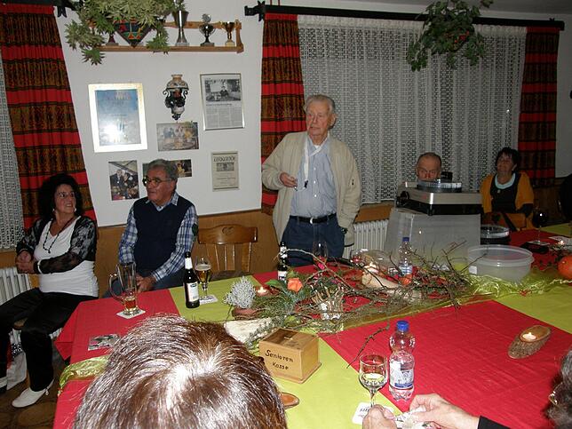Seine Heimatgemeinde Riedöschingen und Indien waren Themen, die Hermann Barth immer wieder in Vorträgen und Dia-Vorführungen vertieft ...