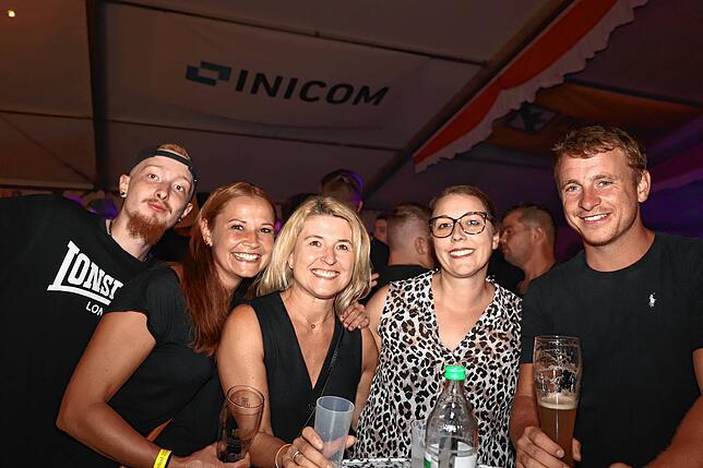 Bild 22: So war die Stimmung beim Aach-Linzer Weinfest