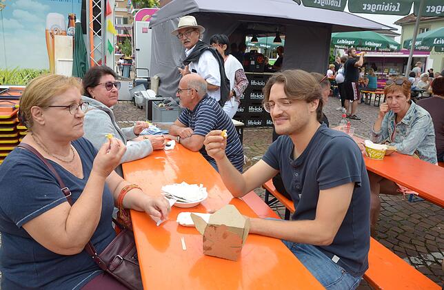 Bild 9: Bilder vom Markdorfer &bdquo;Street-Food-Markt&ldquo; auf dem Marktplatz