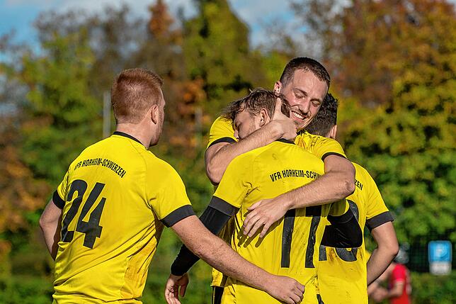 Bild 4: SC Lauchringen und VfR Horheim-Schwerzen trennen sich 2:2&ndash; und wir haben Bilder!