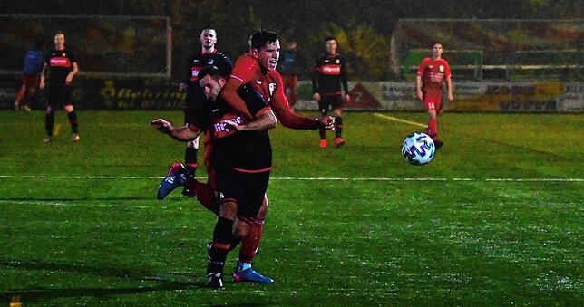 Bild 4: FC Schlüchttal gewinnt das Derby beim FC RW Weilheim &ndash; und wir haben Bilder!