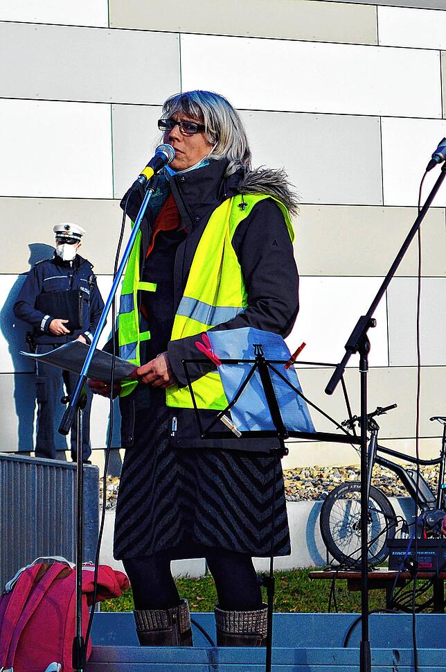 Ruth Meishammer organisierte mit zwei weiteren Überlingern die Demo am Neujahrstag.