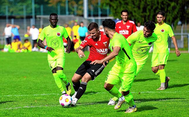 Bild 14: Die besten Bilder der Partie zwischen dem TSV Singen und dem FC Überlingen!
