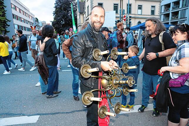 Bild 17: In Konstanz ist wieder großer Flohmarkt – und Tausende Besucher sind wieder dabei