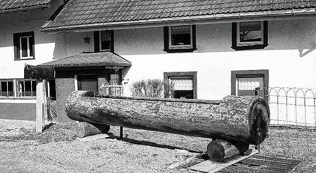 Der Waschbrunnen beim Gasthaus &bdquo;Zur Krone&ldquo; bei Familie Lutz.