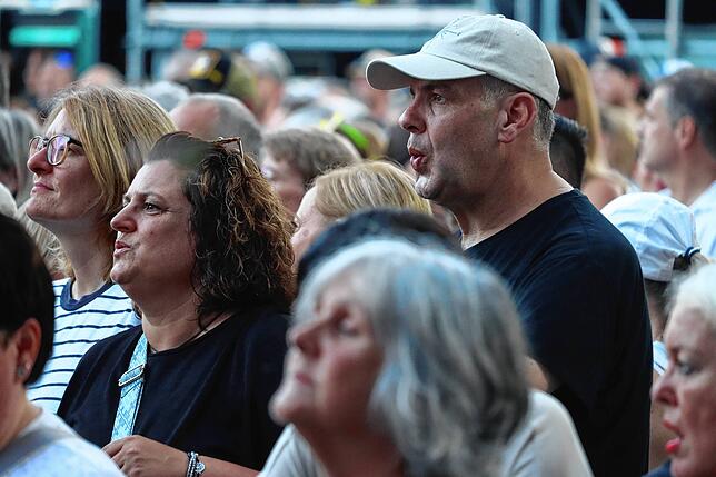 Bild 14: Schloss Salem Open-Air: Rea Garvey und ClockClock begeistern 4000 Besucher