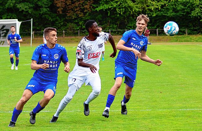Bild 1: Die besten Bilder der Partie zwischen dem FC Radolfzell und dem FC 08 Villingen